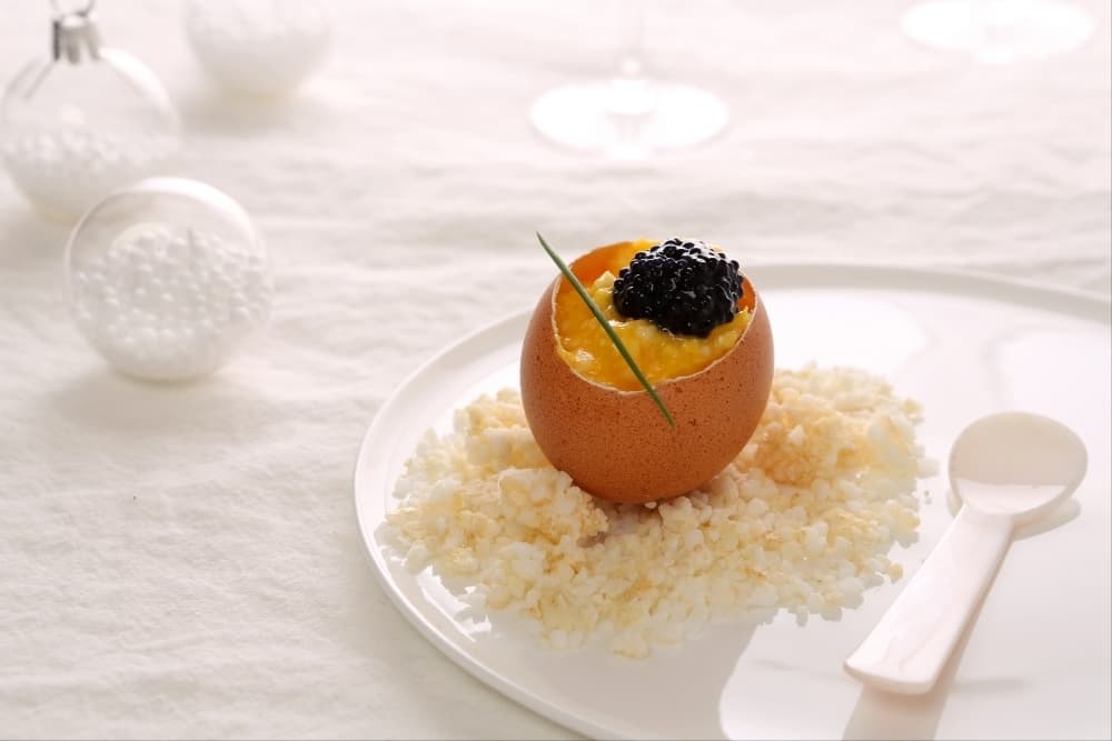 Brouillade d'oeufs au caviar
