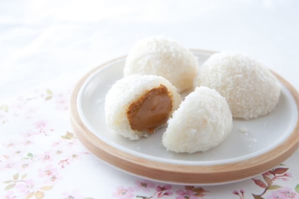 Perles de coco au beurre de cacahuètes