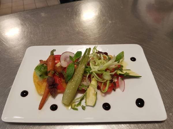 Jardin d'été - salade de légumes