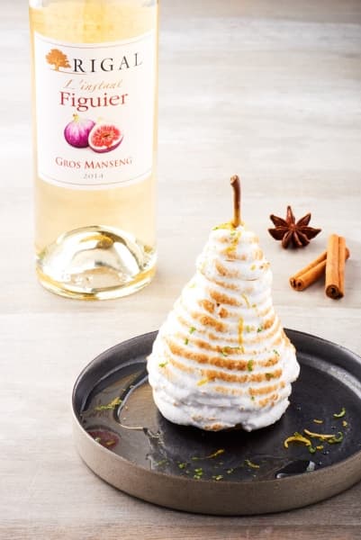 Poire pochée meringuée