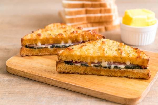 Croque-monsieur aubergine et Philadelphia