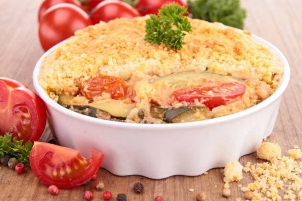 Légumes ratatouille en crumble au beurre d'escargot
