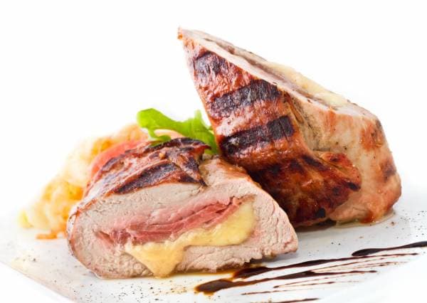 Saltimbocca de veau à la mozzarella, tomates cerises au miel