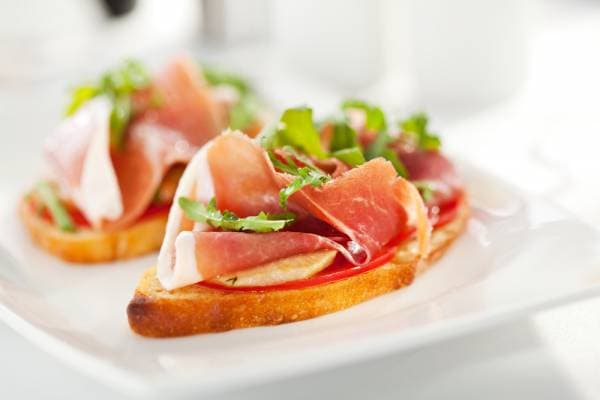 Tartine au jambon de Reims et chaource gratiné