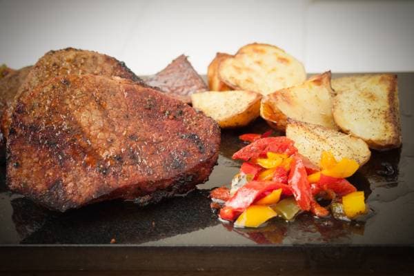 Basse côte grillée et potatoes