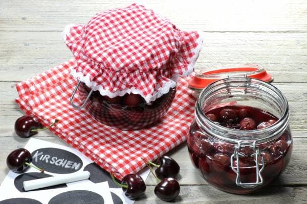Pickles de cerises confites à l'aigre doux 