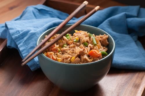 Khao Phat Kai (riz thaï sauté au poulet)