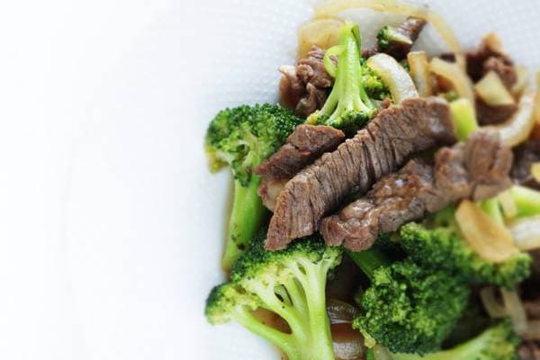 Boeuf sauté aux brocolis