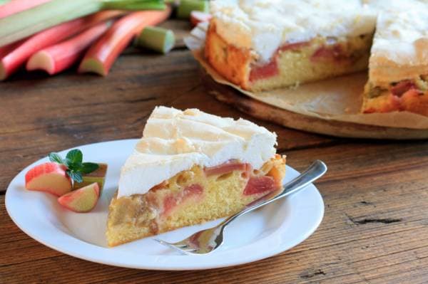 Tarte rhubarbe meringuée
