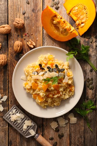 Risotto de potiron à l'huile de truffe, tuile de parmesan 