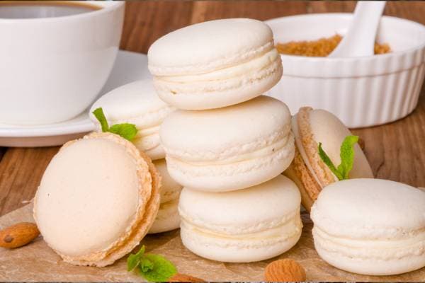 Macaron au sucre cuit à la crème de calisson