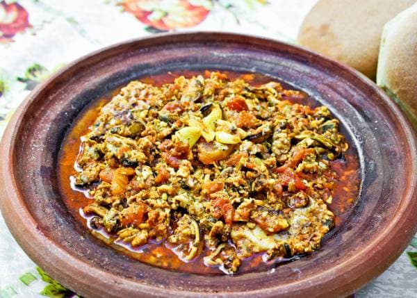 Tajine minute de poisson et coquillages