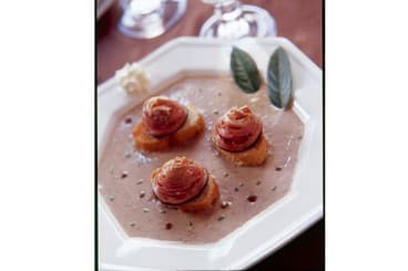 Crème cappuccino de lentilles aux croûtons d'andouille de Guémené rôtie