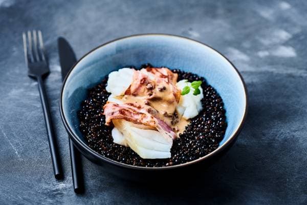 Filet de saint-pierre rôti au beurre mousseux, lentilles vertes du Puy truffées