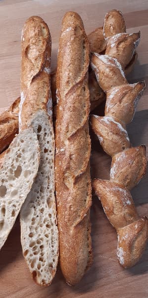 Le pain de tradition française avec apport de pâte fermentée