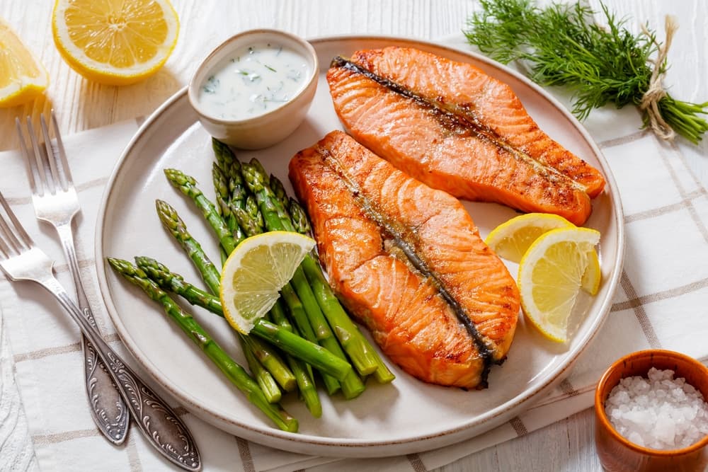 Saumon aux asperges acidulées 