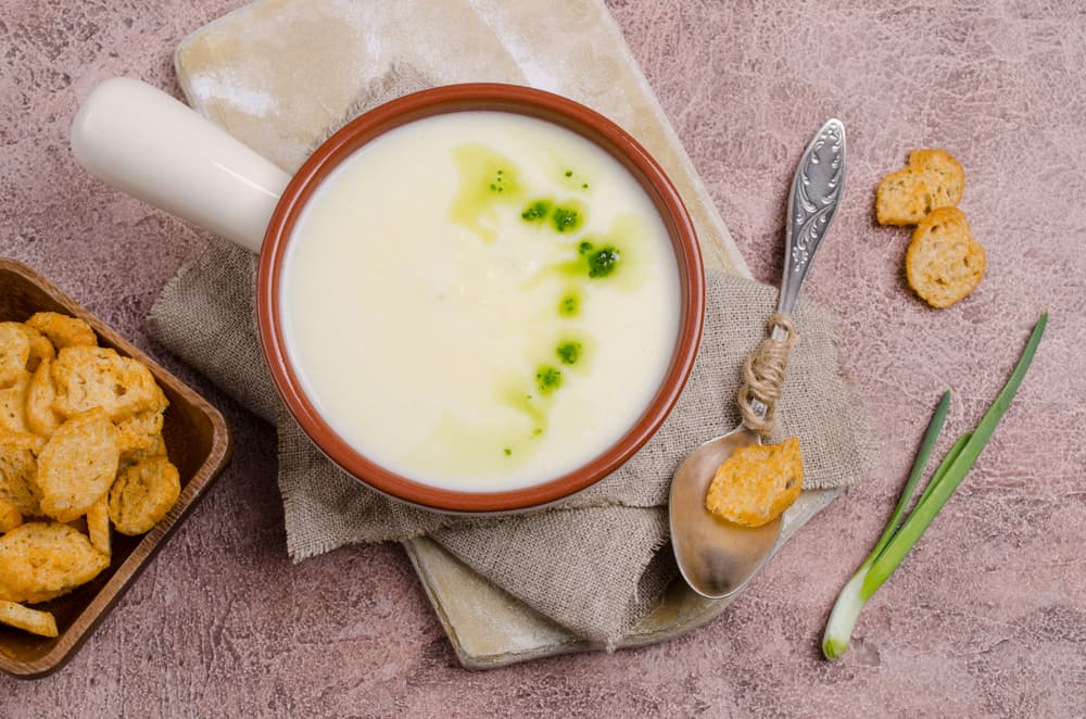 Soupe patates douces, poireaux et crème coco