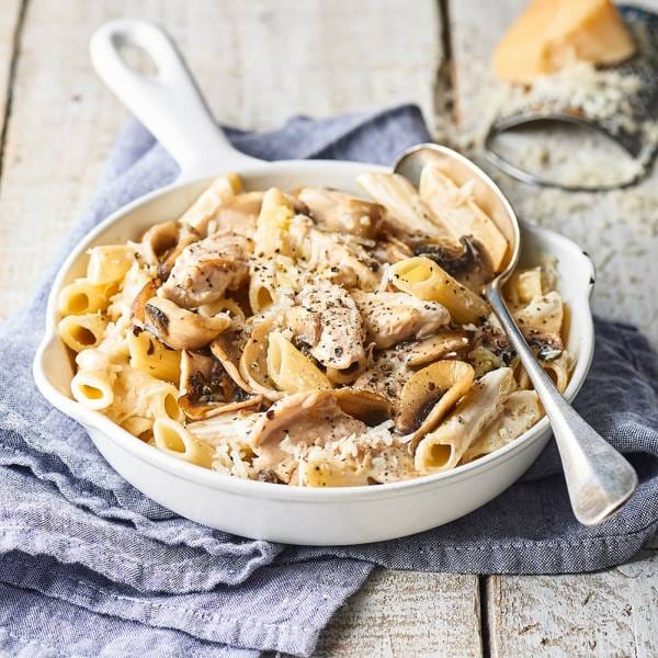Penne à la crème de thon et au chou kale