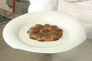 Tarte fine aux prunes et à l'amande