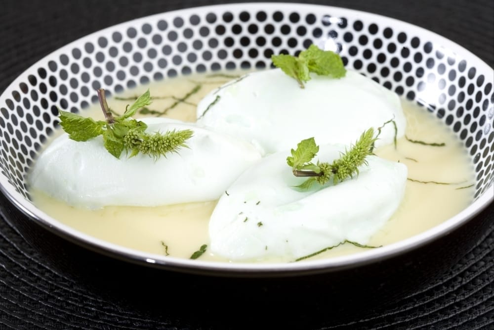 Ile flottante, crème anglaise à la menthe fraîche