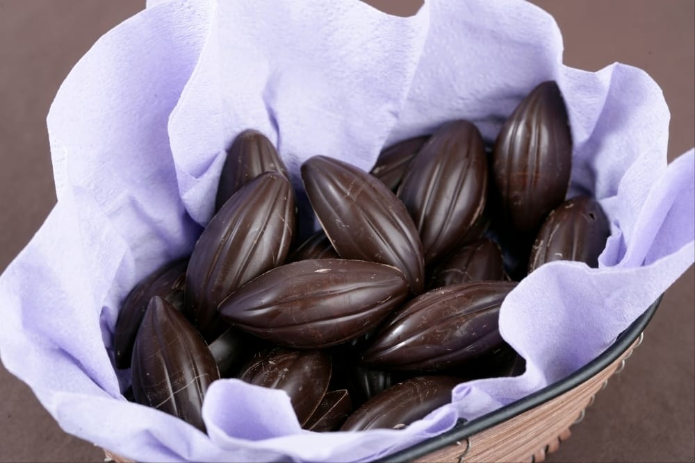 Bonbon au chocolat, ganache chocolat au lait miel et citron
