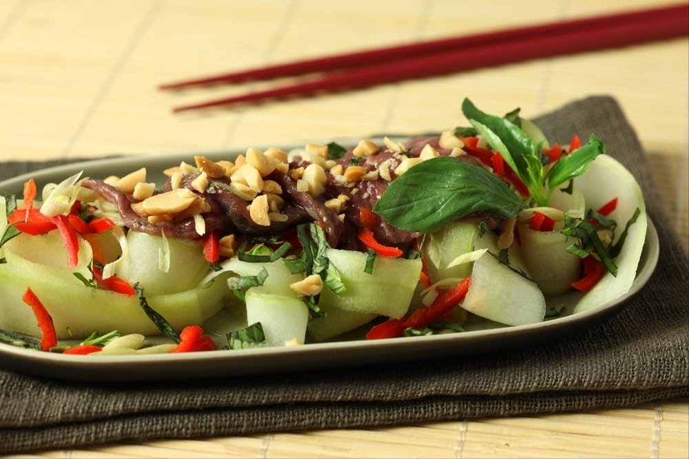 Salade de boeuf à la citronnelle