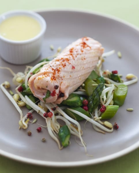 Paupiette de saumon aux asperges, beurre blanc