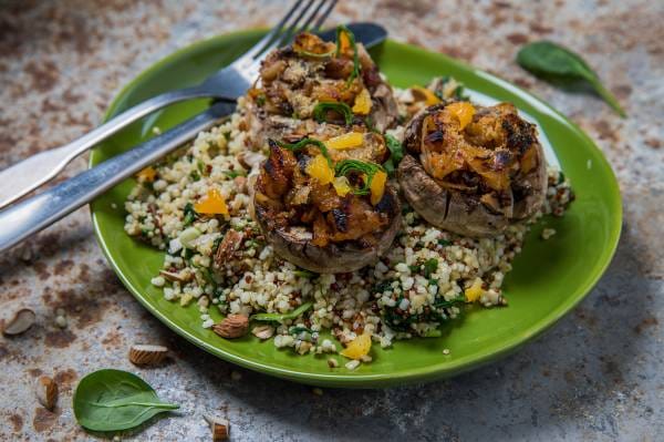 Champignons farcis aux fruits secs quinoasotto coriandre-menthe