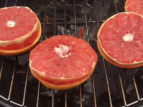 Demi pamplemousse au barbecue