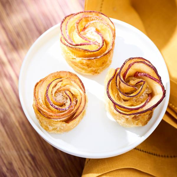 Roses de pommes feuilletées