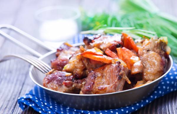 Piccata de veau à l'estragon et jambon de Parme, carottes fondantes au citron