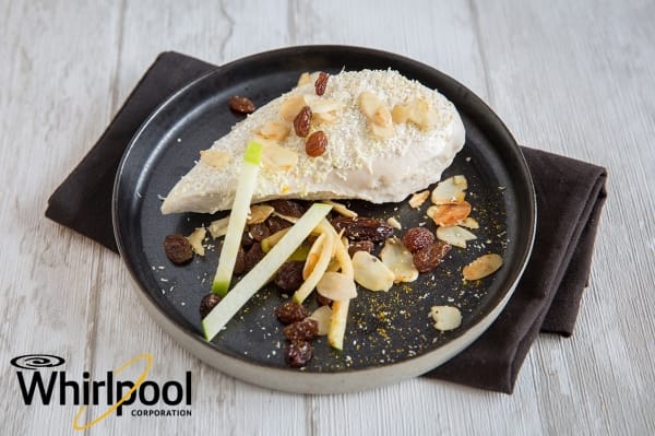 Filet de volaille coco-curry, pommes, amandes et raisins secs avec le micro-ondes Jet Chef Whirlpool