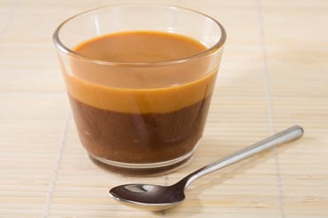 Duo crème de chocolat et sauce caramel