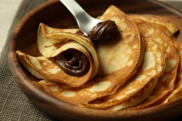 Mini crêpes, sauce chocolat