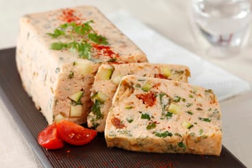 Terrine de saumon et petits légumes