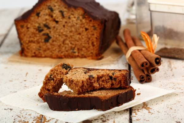 Pain d'épice moelleux et vin chaud de Noël