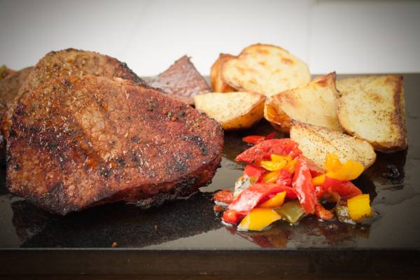 Basse côte grillée et potatoes