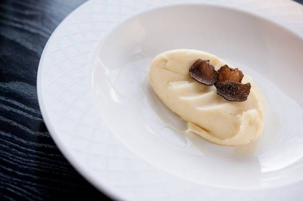 Mousseux de pomme de terre à la truffe 