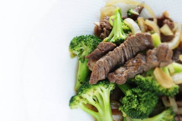 Boeuf sauté aux brocolis
