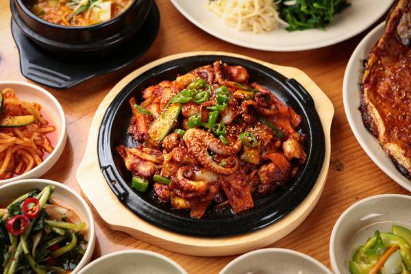 Marmite de poulpe et ses petits légumes