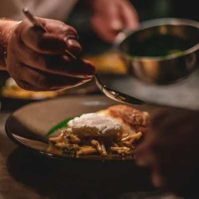 TÊTE À TÊTE AVEC LE CHEF