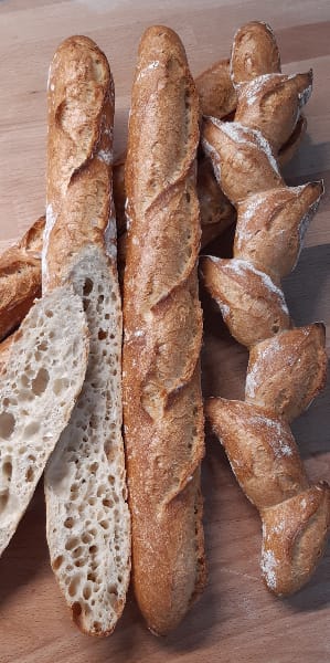 Le pain de tradition française avec apport de pâte fermentée
