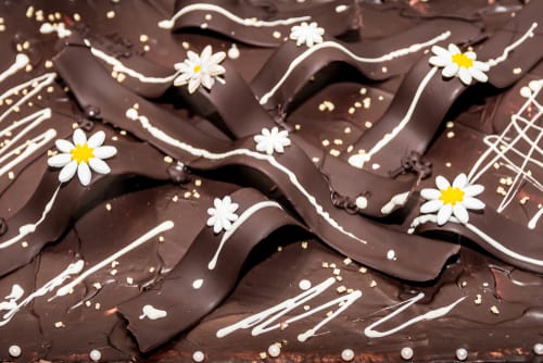 Recette Décors en chocolat, éclats de noisettes caramélisées