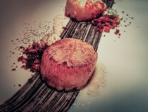 Recette Noix de Saint-Jacques cuites à froid en gravlax de betterave et aneth