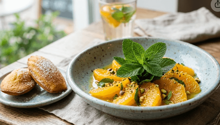 Salade d'oranges à l'orientale, madeleines moelleuses