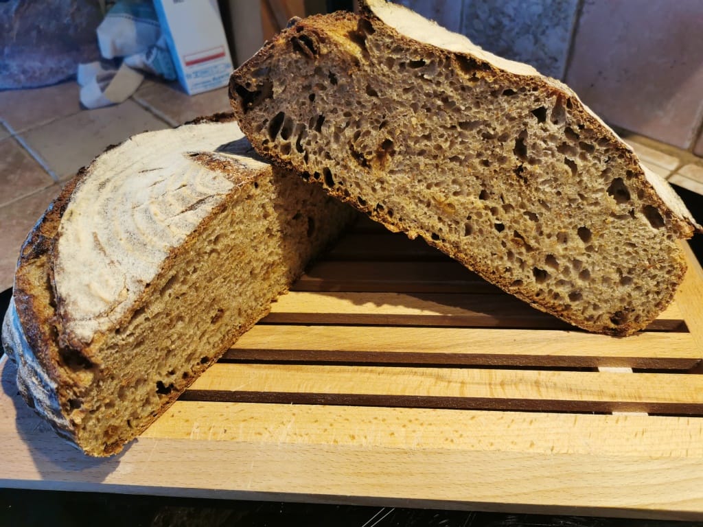 Recette Pain au levain de seigle sésame et figues
