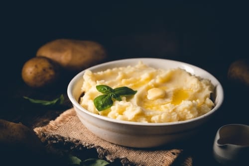 Recette Purée de pomme de terre à la moutarde à l'ancienne et curry noir