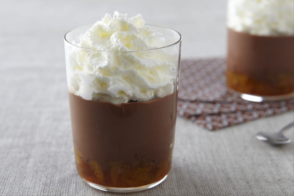 Onctueux chocolat-passion, ananas au caramel de vanille, émulsion coco