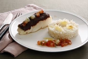 Skrei en croûte de pain d'épices, riz madras