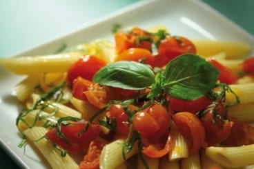 Penne sauce tomate express aux tomates cerises et basilic